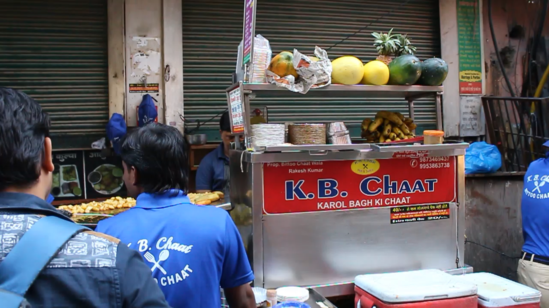 K.B Chaat’s Famous Moonglet – Delhi Food Walks